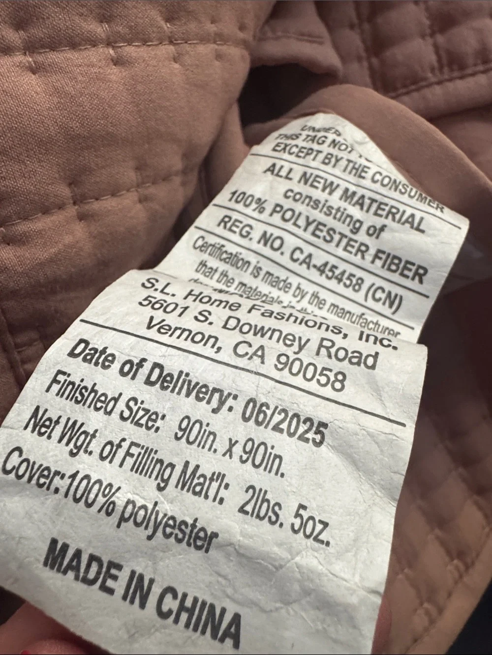 NWOT HomeGoods pic stitch size full/queen Quilt in Blush